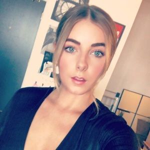 Meet your Posher, Aynsley